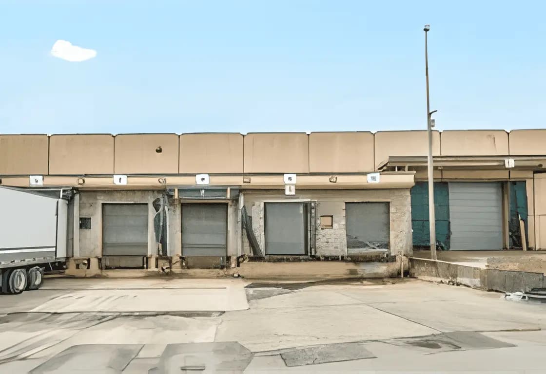 Exterior dock doors at the warehouse